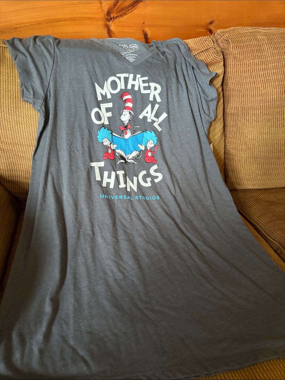 Universal Gray Dr. Seuss 'Mother of All Things' Graphic Tee /nightshirt
